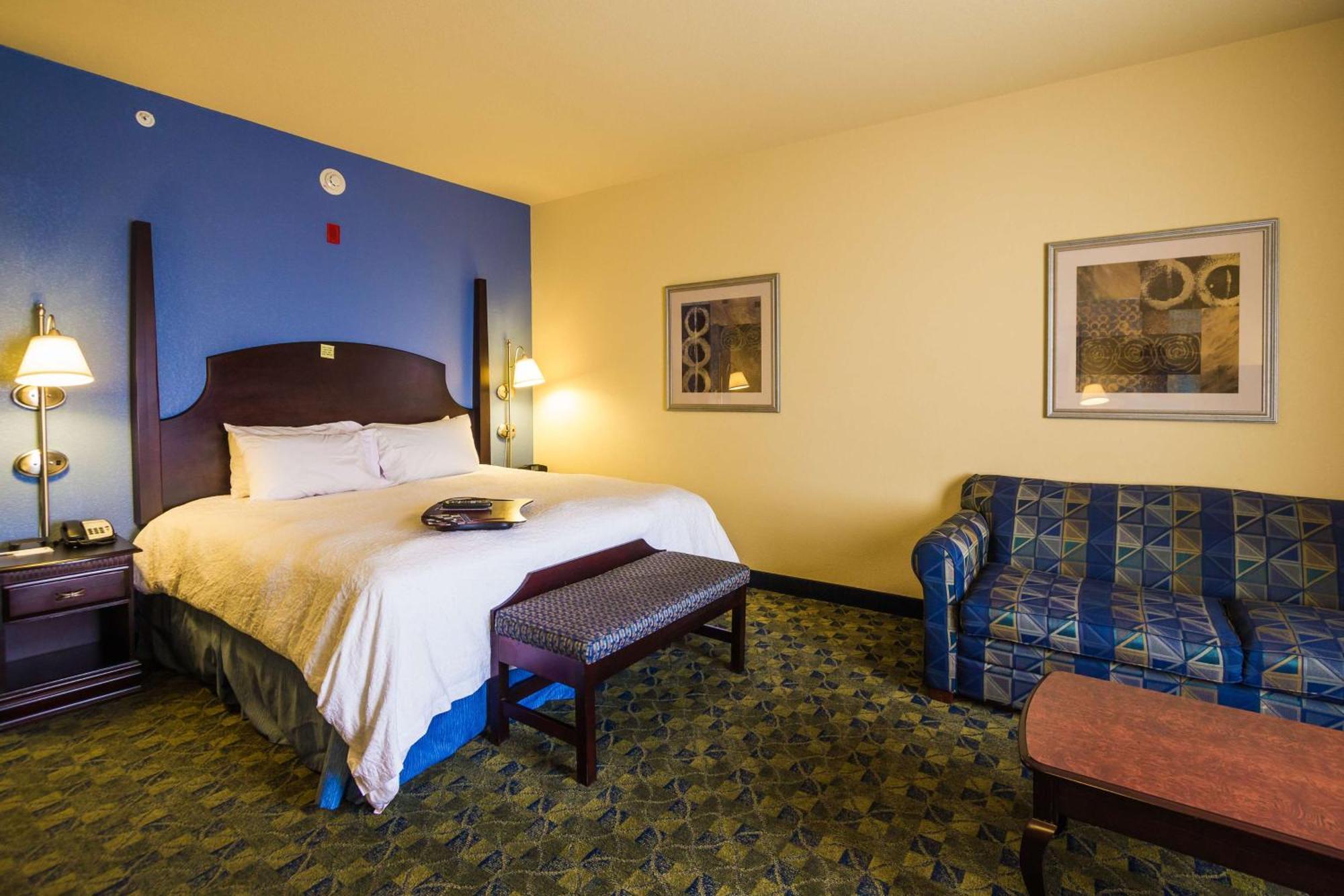 Hampton Inn & Suites Natchez Exterior photo